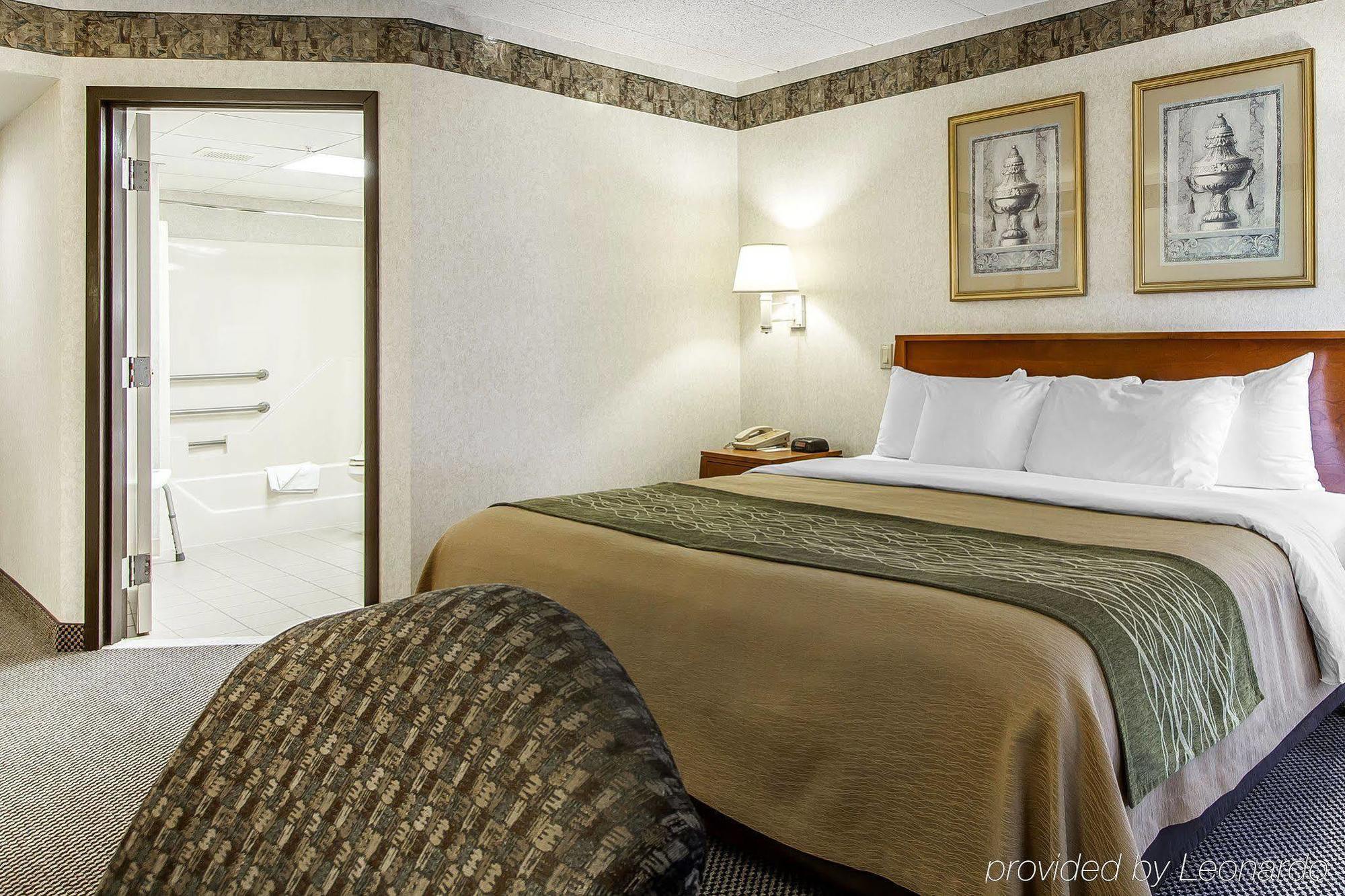 Holiday Inn Express & Suites Waterville - North By Ihg Экстерьер фото