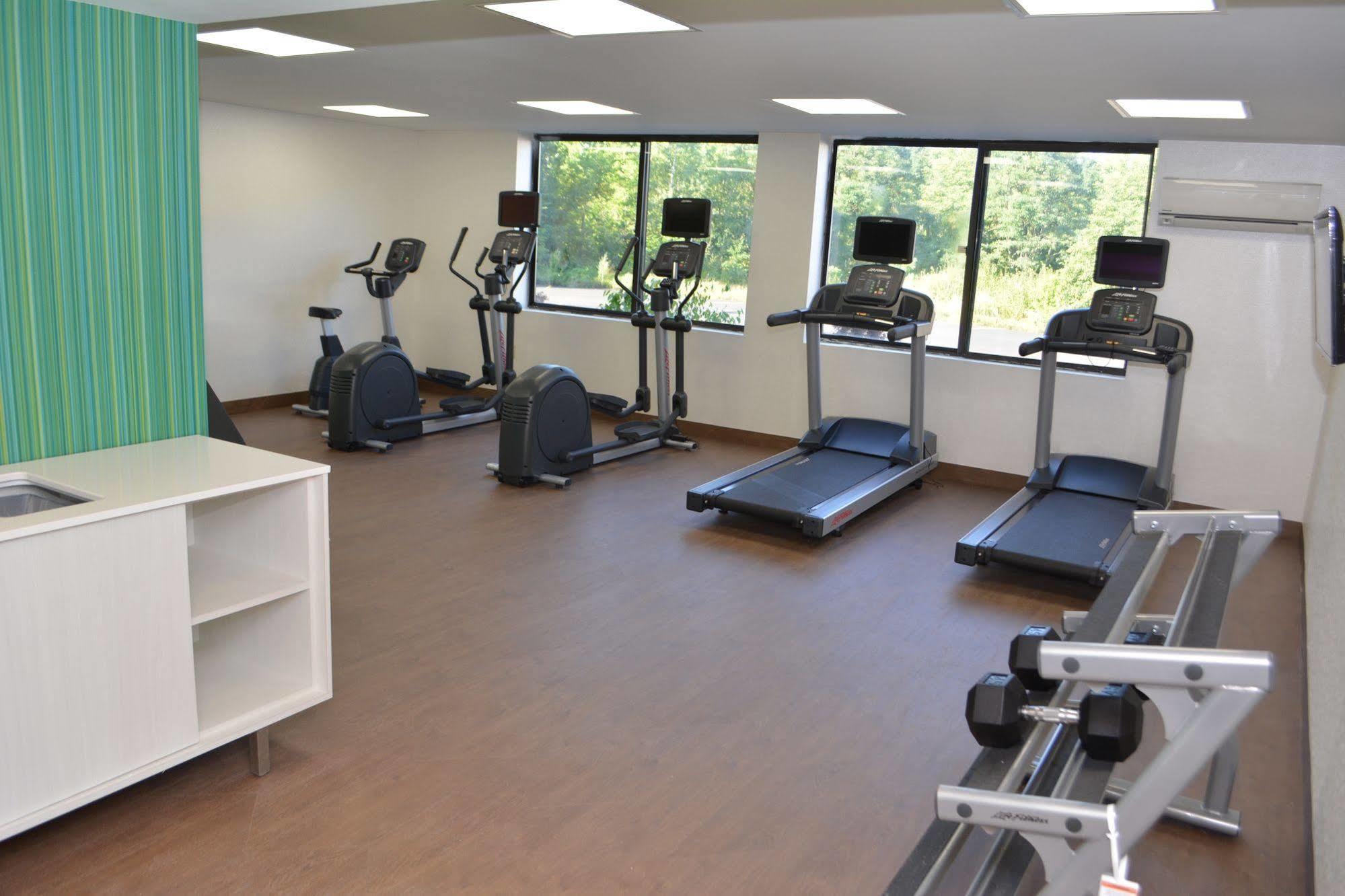 Holiday Inn Express & Suites Waterville - North By Ihg Экстерьер фото
